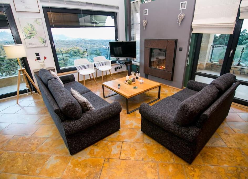 Porgio Mountain View Villa