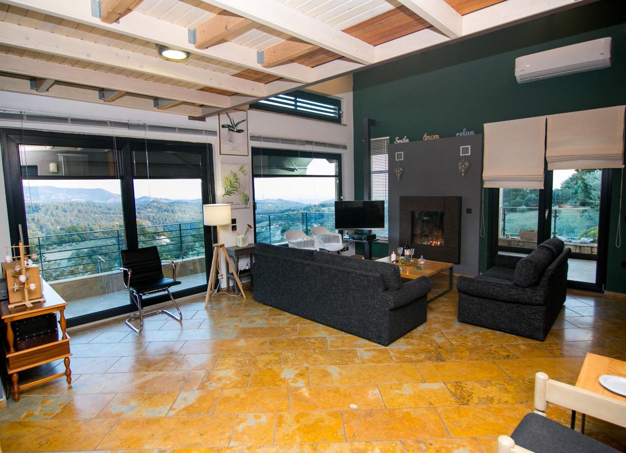 Villa Porgio Mountain View *